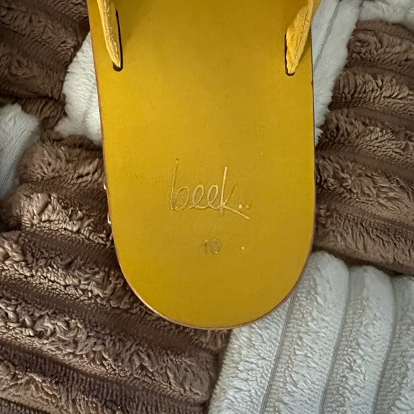 Beek Sunbeam - Flip Flop Sandals - Picture 2 of 6